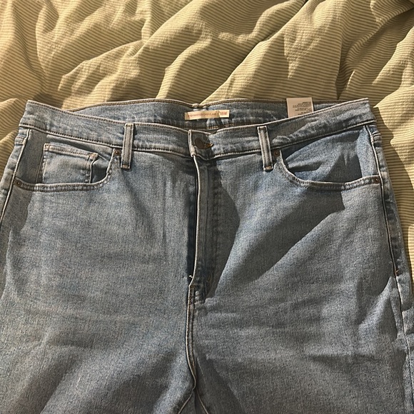LEVIS high waisted cropped flared - Picture 2 of 2